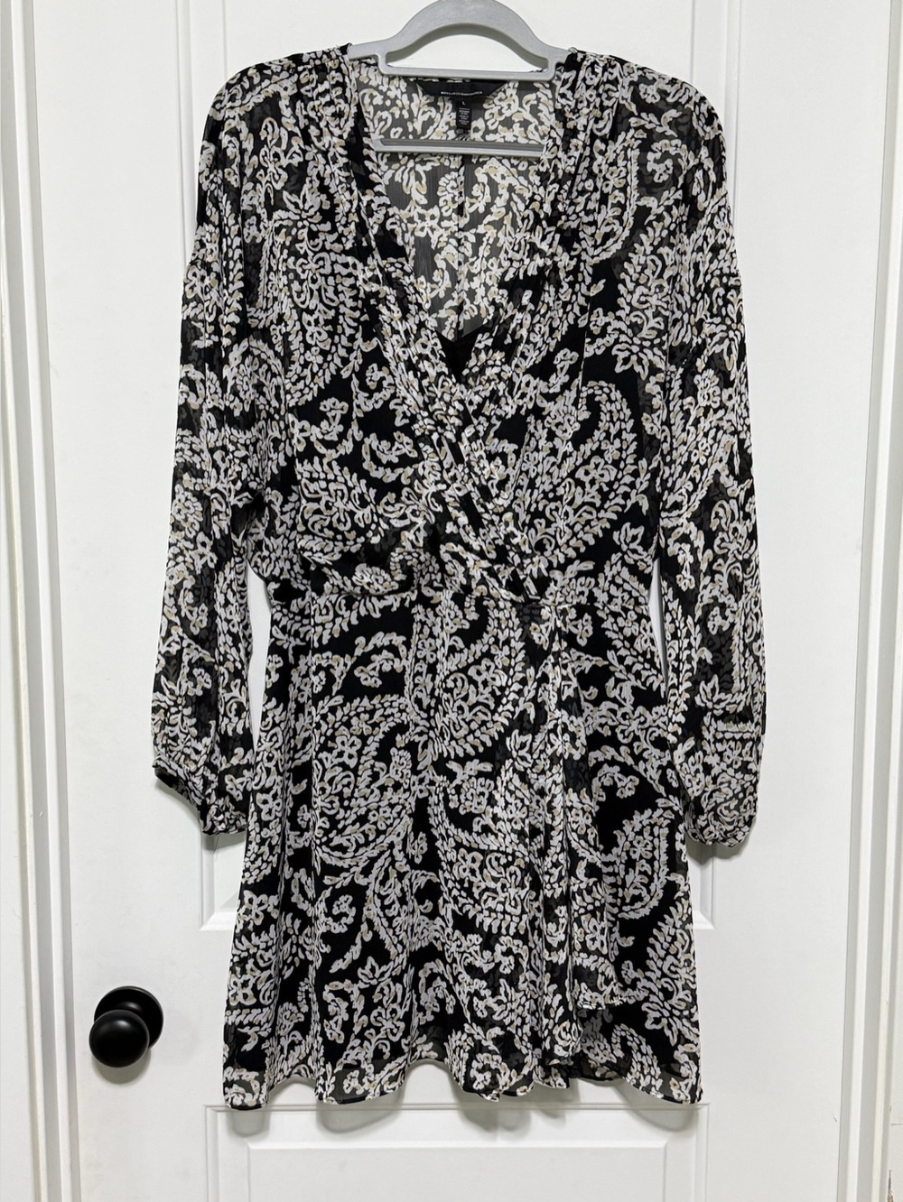 NWOT White House Black Market Dress with Paisley Print